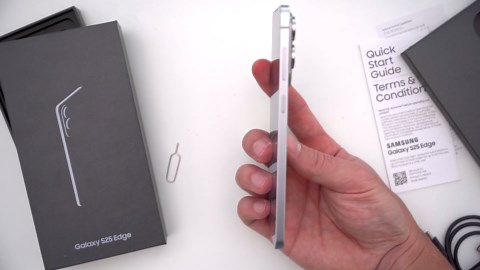 Samsung S25 Edge Unboxing, Hands On & First Impressions! (Titanium Silver)