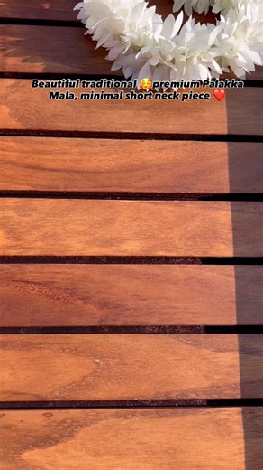 LAKSHYA on Instagram: "lakshya_jewels_ Lakshya Jewels | Premium palakka mala minimal short neck piece DM/WhatsApp to Order & 9567217552 Do follow for more Collections @lakshya_jewels_ Price: 799/- for the set, free shipping in India Comes with a back thread attached. Length adjustable. If back chain is needed instead of thread, 50/- extra. |Gold Necklace|Traditional Jewelleryl Jewellery Reel|Bridal Jewellery|Ethnic Jewellery|Bridal Collections|Ethnic Collections| South Indian Jewellery|Small Bus