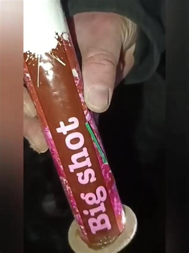 #bigshot #xplode #fireworks #feuerwerk #silvester #pyro #pyrogeist #singleshots#fun #shorts #show