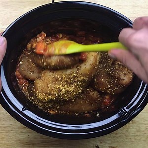 55K views · 40 reactions | This chicken dish takes little time to prepare, uses only a few ingredients, and is delicious! Slow Cooker Cheesy Salsa chicken works perfectly served on rice or any noodle. This recipe is a definite keeper! https://kitchendivas.com/slow-cooker-cheesy-salsa-chicken/ | Kitchen Divas | Facebook