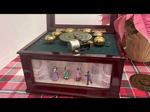 Mr. Christmas Gold Label Animated Musical Bell Symphonium Music Box 10 Discs VID 2