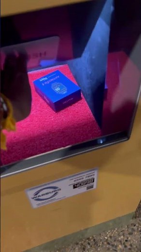 Collecting a new HPB Fitness Tracker (Watch) at vending machine / Healthy365 apps -check eligibility