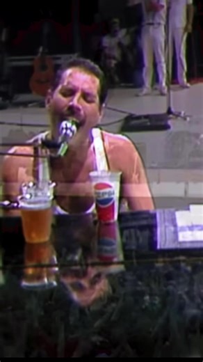 Queen - Bohemain Rhapsody (Live Aid 1985 UHD) #fy #queen #bohemainrhapsody #viral #liveaid