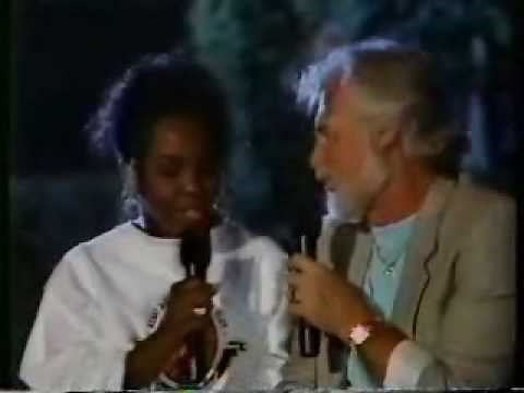 Kenny Rogers and Gladys Knight - "Am I Too Late" Live