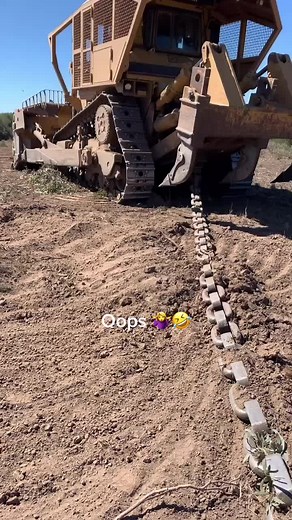 This is what happens when you get a twist in the chain, she snaps 🤦‍♀️ oh no!