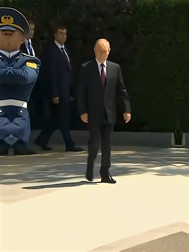 El Impacto de un Segundo con Putin: McGregor Walk