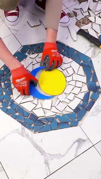 442K views · 1K reactions | DIY Tile Tricks for Quick 3D Floor Fixes! ️✨ | Transformazing | Facebook