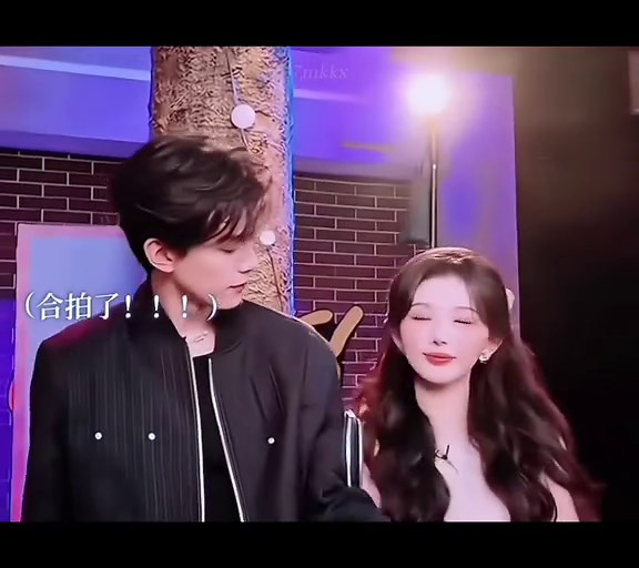 Deng Kai & Kong Xueer on Hello Saturday