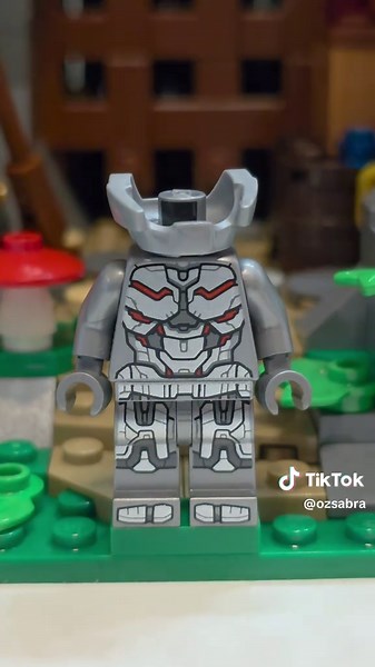 LEGO Marvel 76307 Iron Man Mech vs. Ultron:Ultron