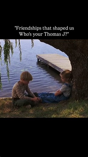 The Cinema Show on Instagram: "Vada Sultenfuss grows up in a world where grief lives quietly beside childhood innocence. Surrounded by coffins, unanswered questions, and her own fear of death, she finds comfort in her unlikely best friend, Thomas J., whose kindness and loyalty become her safest place. Through summer adventures, first crushes, and awkward growing pains, Vada learns that love doesn’t always last forever—and that some losses arrive far too soon. When childhood ends in a moment of u