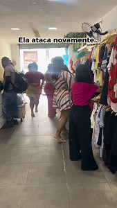 Ela ataca novamente 😂😂😂 #plus #lookdodia #lookinspiração #plussizefashion #viral #plussize | Qbonita Moda Plus