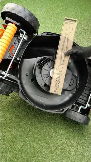 How to replace a Rotary Lawnmower Blade - LawnMaster®