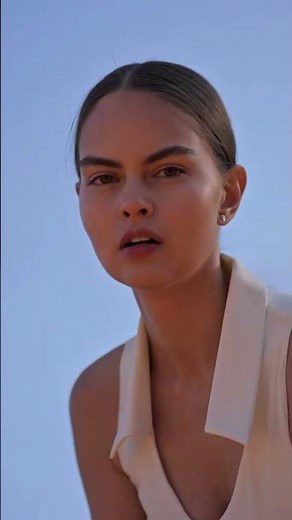 Who is she? A model or photographer?