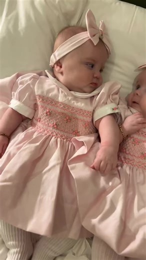 Perfect girls 🎀👸🏽 @Cherubschildrenswear #twinsisters #twinsoftiktok #twinmom #twinlife #smockeddress