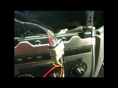 How To - Factory Radio Removal and Aftermarket Radio Install 2005-2007 Jeep Grand Cherokee