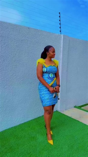 Barbie Swimming Pool Fun with Slide and Miniatures