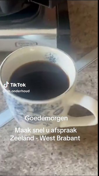 Heeft u Dak, Gevel, Oprit, Veranda een reinigingsbeurt nodig? Wij zijn gespecialiseerd in reinigen en coaten. Wij bieden en snelle en correcte service aan. Beschikbare Diensten: Schilderwerken Binnen & Buiten . Reinigen van Dakgoten, Terrassen, Opritten & Daken Glasbewassing. Tuin Onderhoud Mocht u iets niet onmiddellijk terugvinden, neem dan gerust contact met ons op, Bel ons op 31 6 17 49 01 01 voor en gratis offerte ! ☎️ Je kunt ons ook een email sturen naar cleaningservice.onderhoud@gmail.co