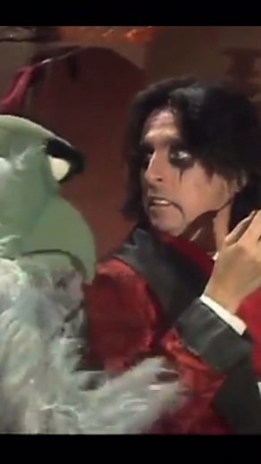 why thank you 😌😌😌 #alicecooper #muppets #rock #music #fyp #😌