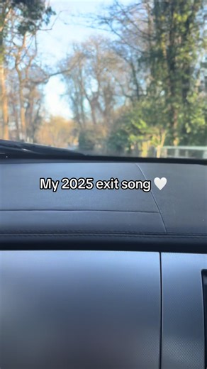 2025 Exit Song: Embrace a Fresh Start in 2026