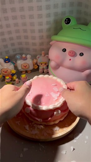 Satisfying Wax Cake Break 🍰✨ #asmr #wax #satisfyingvideos