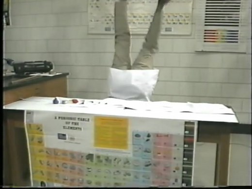 Sulfur Hexafluoride Blooper #sciencegoeswrong #scienceexperimentgonewrong #sciencebloopers