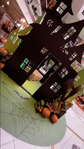 Halloween 2025 im Europa Center #Berlin .. #halloween #halloweendecor #cityvlogs #happyhalloween