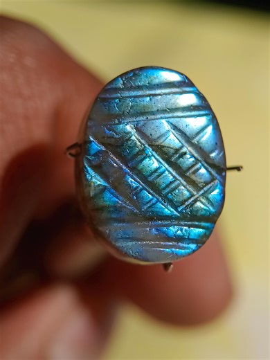 Labradorite Crystal Carvings, Hand Carved Healing Stone, Natural Flash Gem 18X13X6 MM. - Etsy
