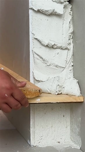544K views · 473 reactions | How to plaster a brick wall corner 隣 #diy #wallplastering #brickwork | Beamish DIY | Facebook