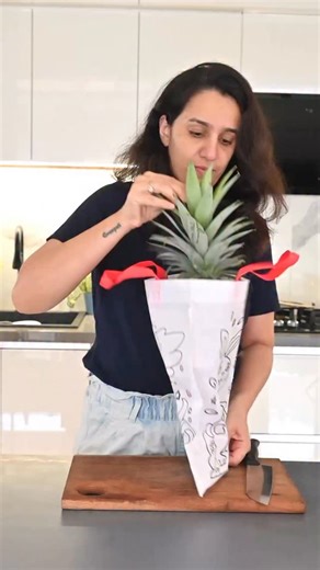 Nitya Hegde on Instagram: "Pineapple Tepache🥂 #pineapple #fermenteddrinks #tapache"