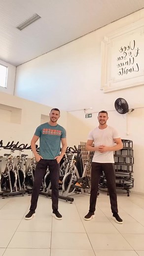 Para os amantes de Flashback . . . #flashback #dance #danca #coreografia #coreography #dancer #baile #bailar #dança #remember #musicasquemarcaramepoca #discoteca #anos80 #80s #nostalgia90an #nostalgic