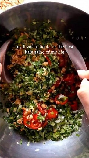 Roasted Peanut Kale Crunch Salad