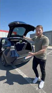 Tesla Model Y with 7 seats 👌 Great for families ⚡️
