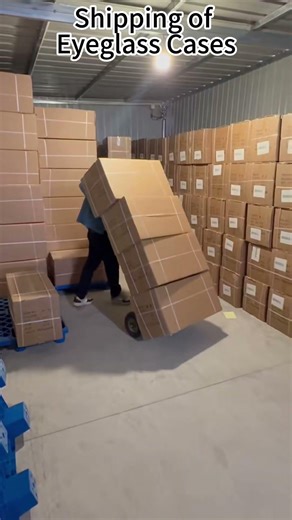 Shipping of Eyeglass Cases - Loading Eyeglass Cases onto the Truck #glassescase #glassesfactory