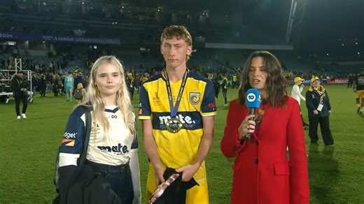 "If I do leave the club one day, I definitely want to return to finish my career here. I love this club so much." Central Coast Mariners Jacob Farrell to 10 Football's @niavowens. Catch the #ALeagueGF highlights on 10 Play! 📱💻: www.10play.com.au/Football #CCMvMVC | 10 Football