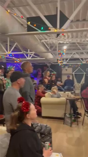 Xmas party | Maxwell Aguilar