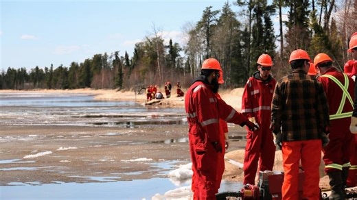 Communities evacuated as new wildfires in northwest Sask. threaten road access - The Weather Network