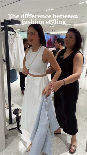 👗 Ever wonder what the difference between fashion styling and personal styling? 💅 At the Sterling Style Academy, we get this question a lot! Here's the scoop👇: ✨ Fashion Styling = Crafting looks for photoshoots, runways, etc. ✨ Personal Styling = Creating looks tailored to your daily life Vanna does not need personal styling, but she definitely rocks her summer color palette with some expert fashion styling! 🌞👠 Notice the language Michelle Sterling uses while styling her? That's why trainin