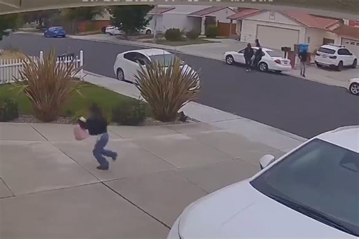Quick-thinking young girl spots masked gang and thwarts attempted home invasion in California