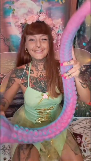 Nothosaur Toys use code yourfavealtgirly to get 10%off!🐙