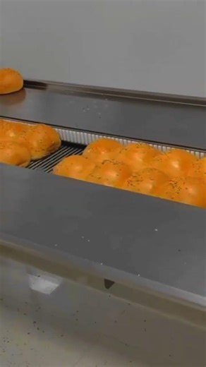 🍞 How to Pack Soft Bread Without Damage? Watch This Automatic Machine!