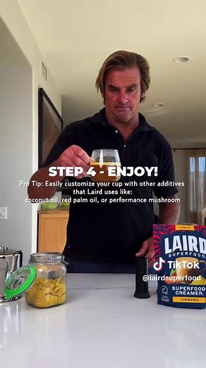 A little how-to from Laird on how to use our superfood creamer! #lairdsuperfood #lairdhamilton #ConSantanderConecto