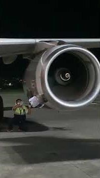 Cranking the V2500 aircraft engine #aviation #aviation