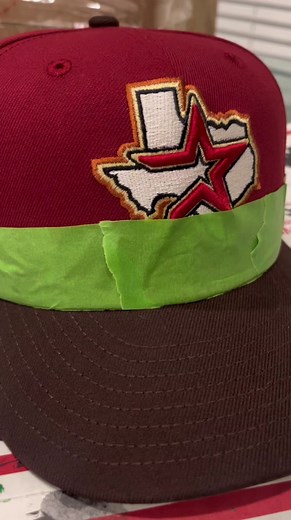 Quick Tutorial: How to Paint Your Brim on a Cap
