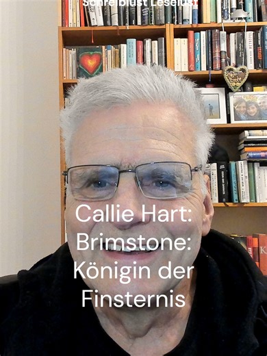 In „Brimstone: Königin der Finsternis“ von Callie Hart setzt sich die Romantasy-Reihe um Saeris fort, die nun als Königin und einzigartige Mischung aus Vampir und Fae regiert. Laut Rezensentin Regina Lindemann leidet der zweite Band jedoch unter verwirrendem World-Building, blassen Charakteren und übermäßig dominanten Sexszenen. Während Figuren wie Kingfisher kaum Tiefe entwickeln, sticht der Fuchs Onyx als emotionaler Lichtblick hervor. Trotz spannender Ansätze rund um Quicksilver und zerbreche