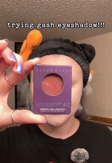Makeup GRWM Featuring Gerard Way-Inspired Look