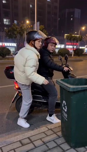 爆笑！难以捉摸的操作！ | Hilarious! Unpredictable Moves! #funny #搞笑 #funnyvideo#aivideo