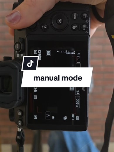 Let's talk photography 📸 Het is alweer een tijdje geleden dat we een echte basis-tip deelden. Dus bij deze: terug naar de roots. 💃 Belichting is een veeel voorkomende vraag in ons DM rn veel van jullie krijgen de griebels van het woord