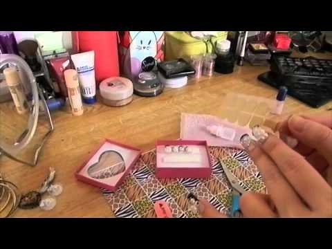 Tutorial: Apply False Nails using double sided Tape