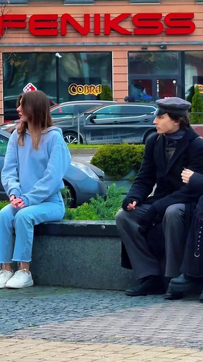 Social Experiment: Would You Help a Stranger?