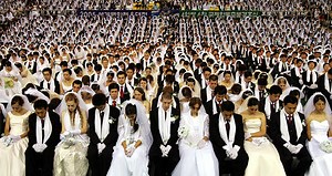Inside The Unification Church's Strange Mass Wedding Ceremonies [VIDEO]